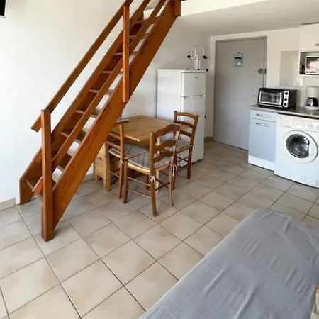 T2 Avec Mezzanine Et Parking Au Barcares - Fr-1-529-34 Le Barcarès
